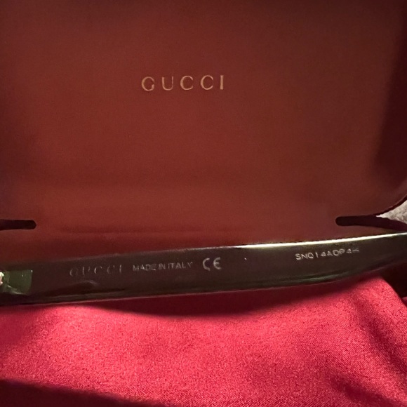Gucci Wayfarer sunglasses - Picture 7 of 7